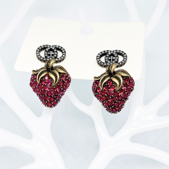NEW Gucci Pink Crystal Strawberry Earrings - Picture 4 of 8
